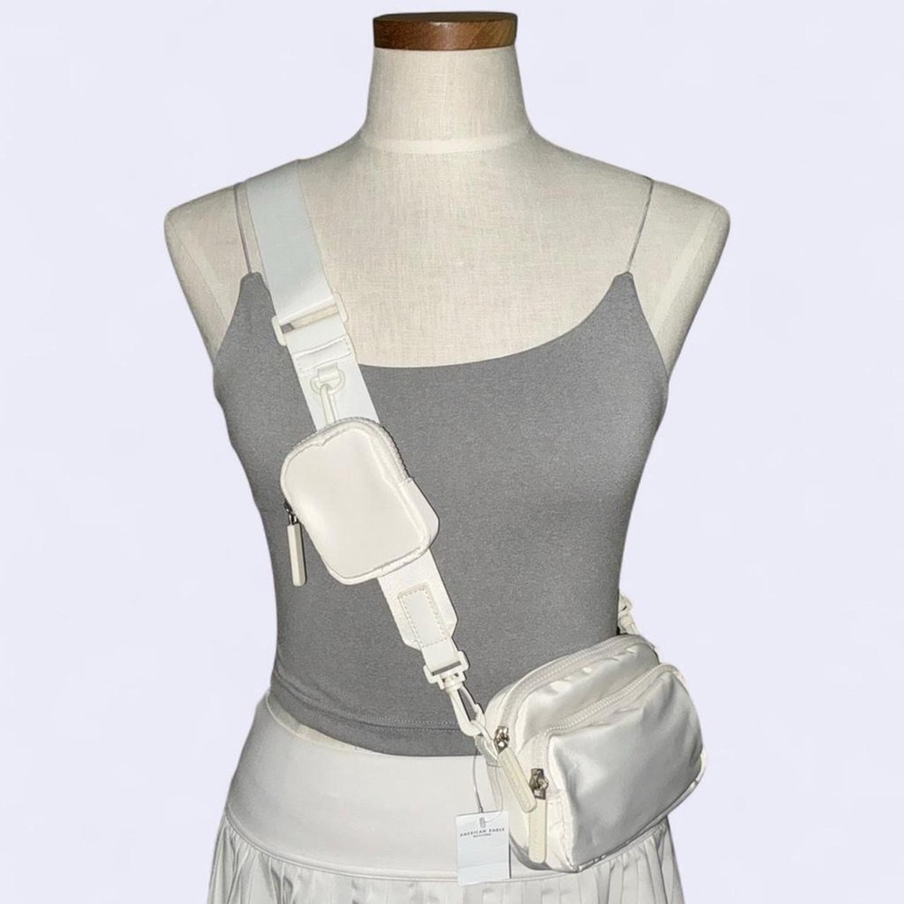 American Eagle AE NWT Unisex Minimalist Belt Bag in White 🤍